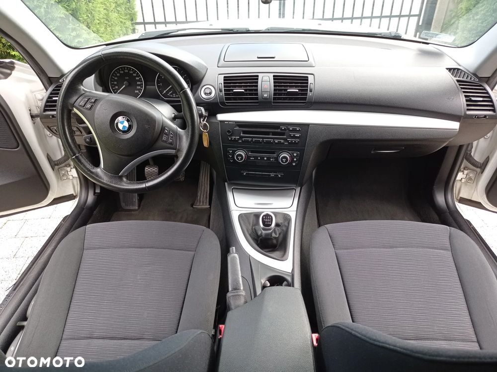 BMW Seria 1 - 19