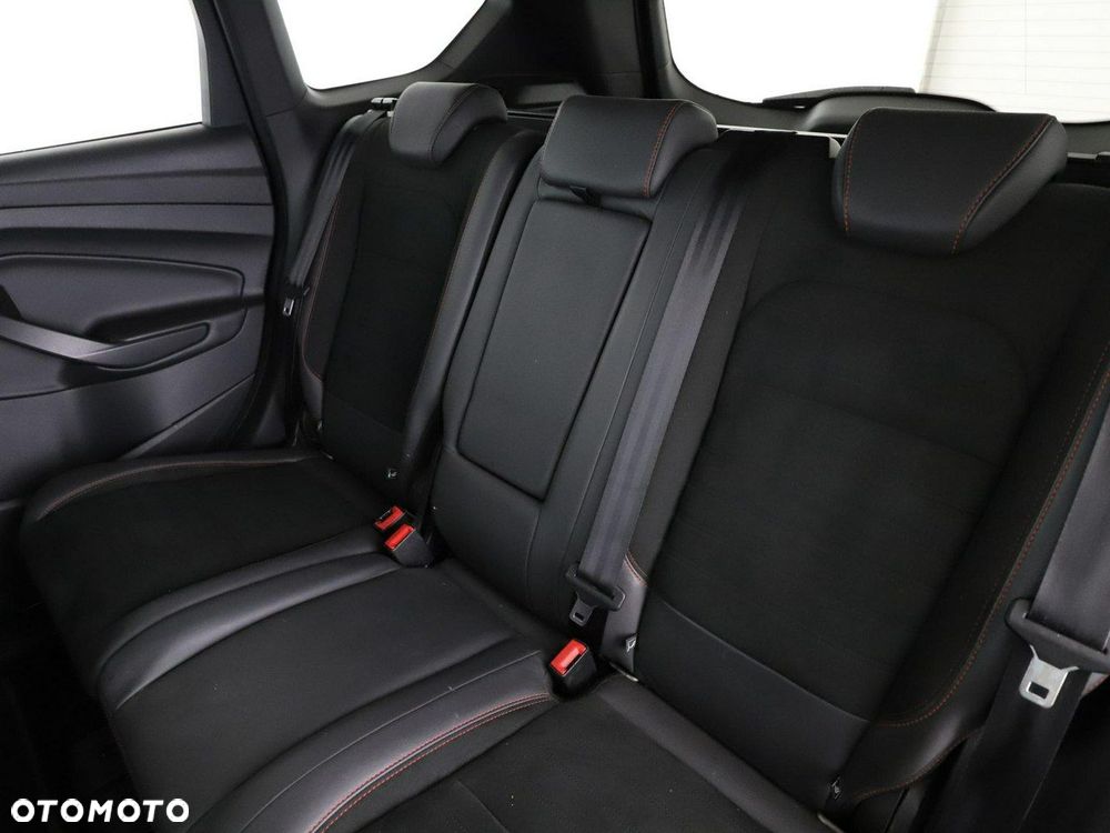 Ford Kuga 1.5 EcoBoost 2x4 ST-Line - 18