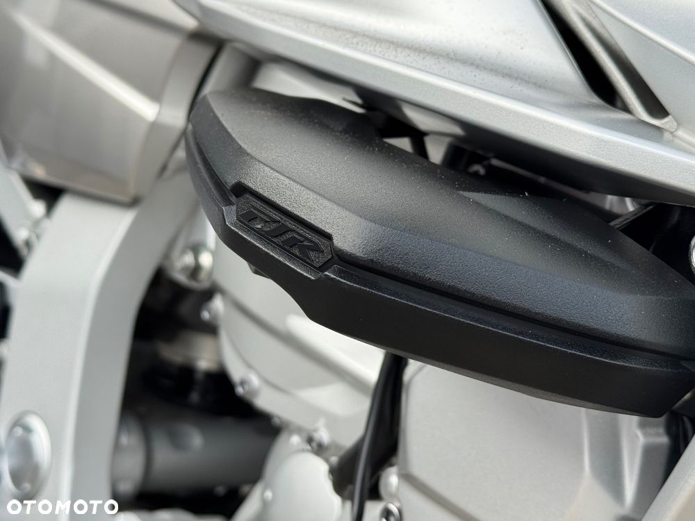 Yamaha FJR - 8