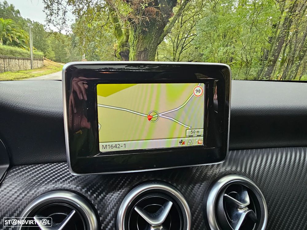 Mercedes-Benz A 200 CDi BE AMG Line Aut. - 23