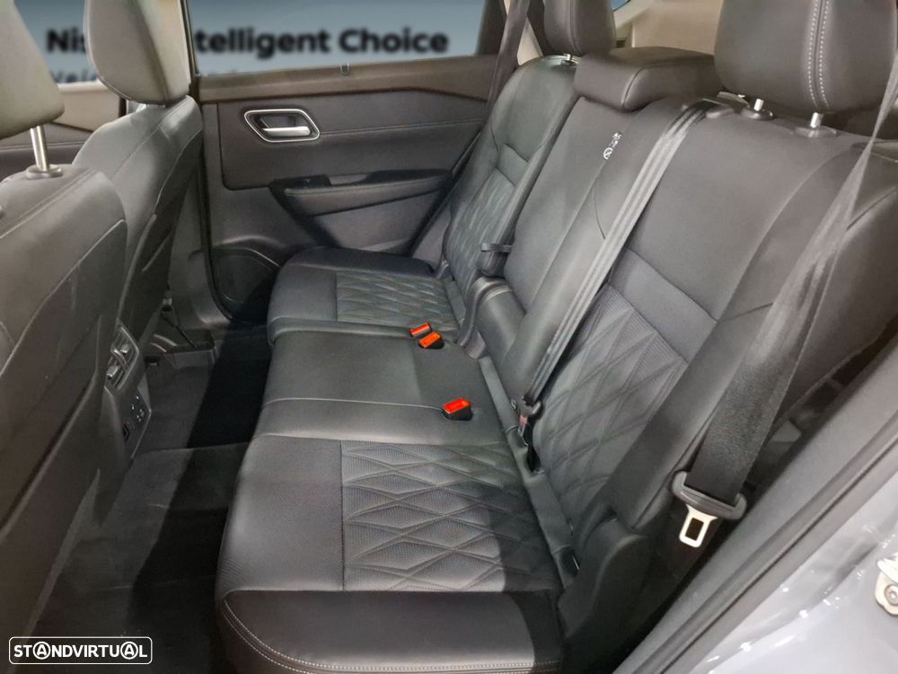 Nissan X-Trail 1.5 e-Power Tekna+ 7L e-4force - 13