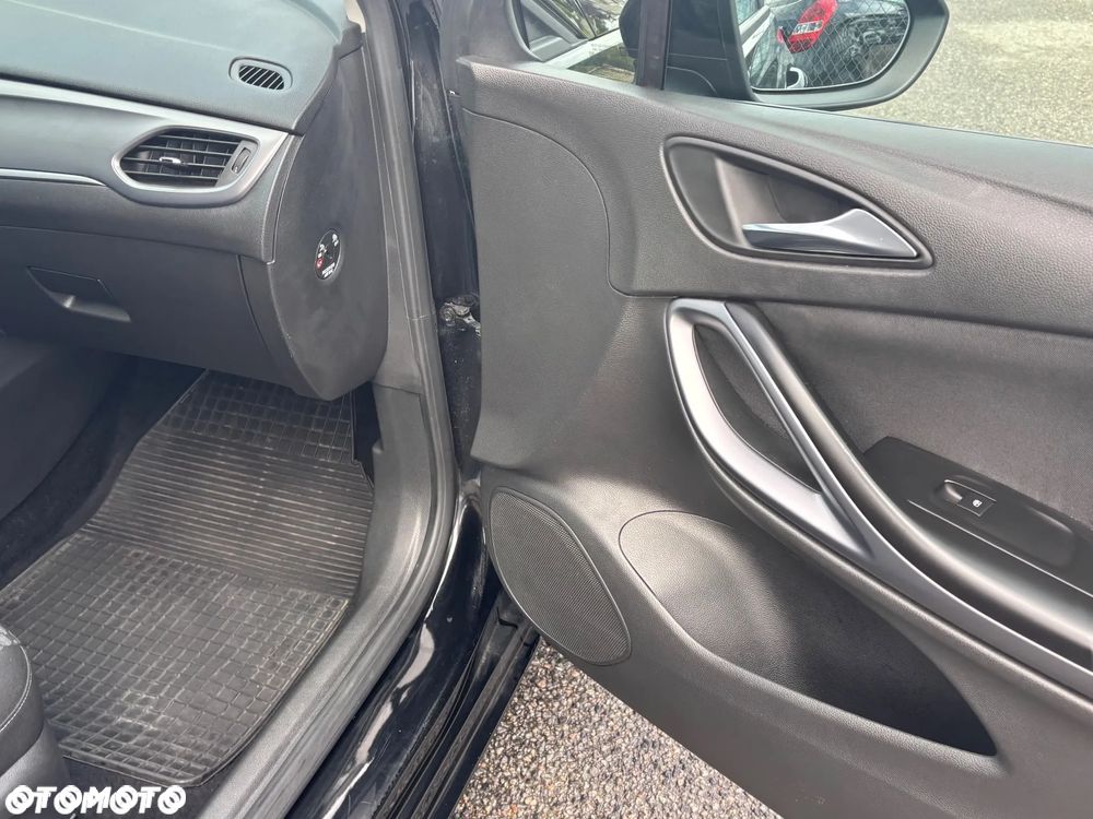 Opel Astra 1.0 Turbo Start/Stop Edition - 27