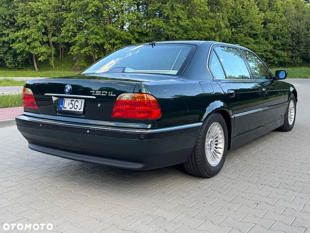 BMW Seria 7 750i - 10