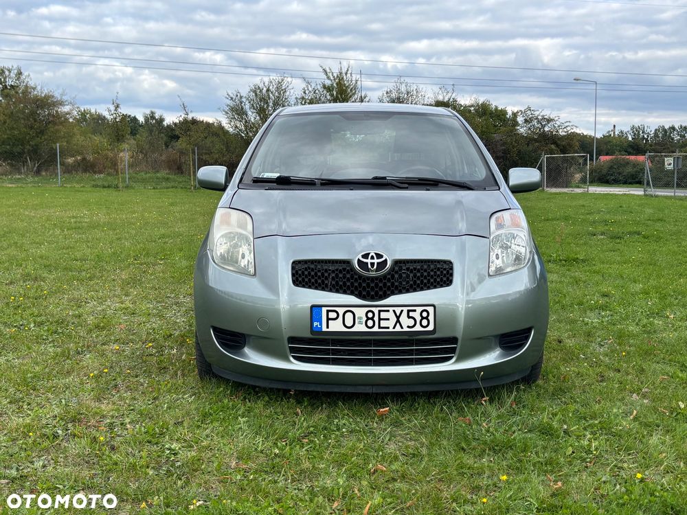 Toyota Yaris - 18