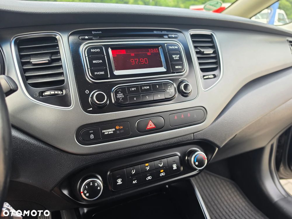 Kia Carens 1.6 GDI Dream Team Edition - 21