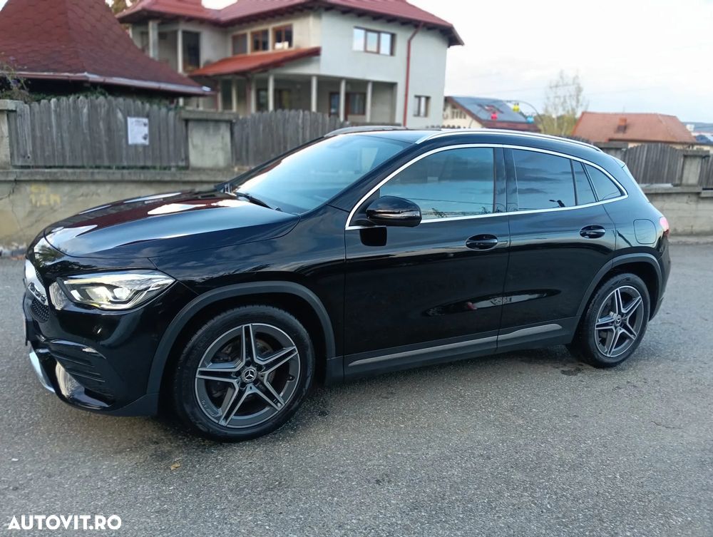 Mercedes-Benz GLA 200 d 4MATIC 8G-DCT AMG Line - 3