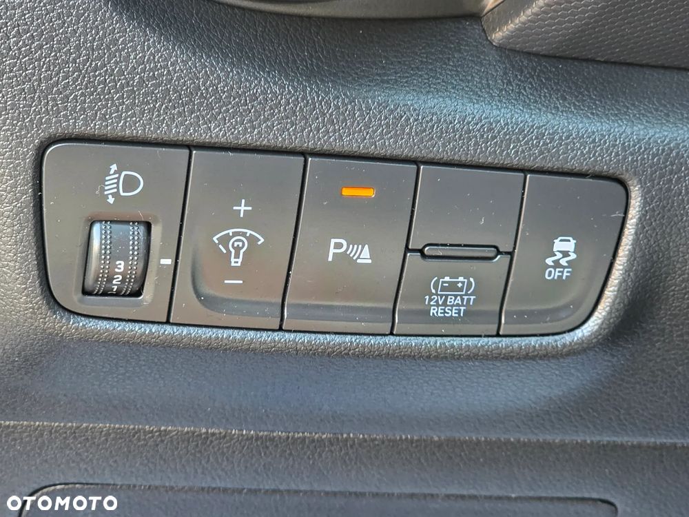 Hyundai Kona - 24