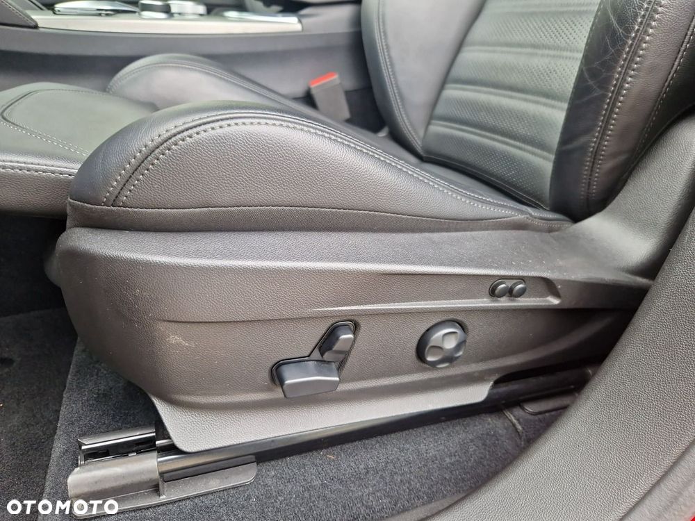Alfa Romeo Stelvio - 13