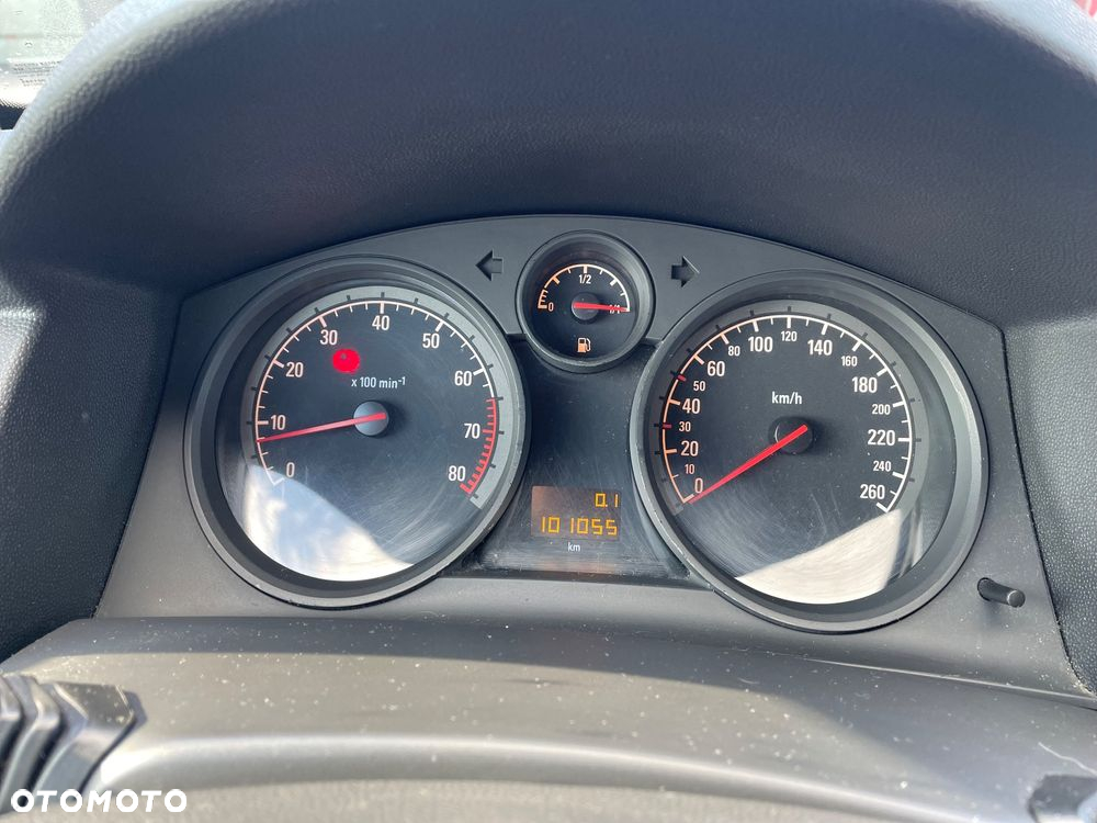 Opel Astra III GTC 1.6 Enjoy - 8