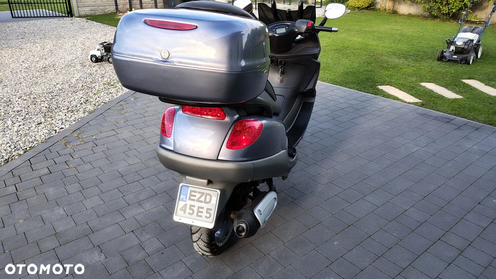 Piaggio X9 - 9
