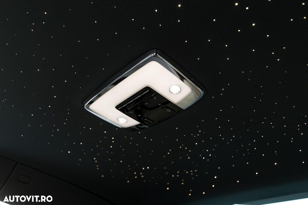 Rolls-Royce Spectre - 35