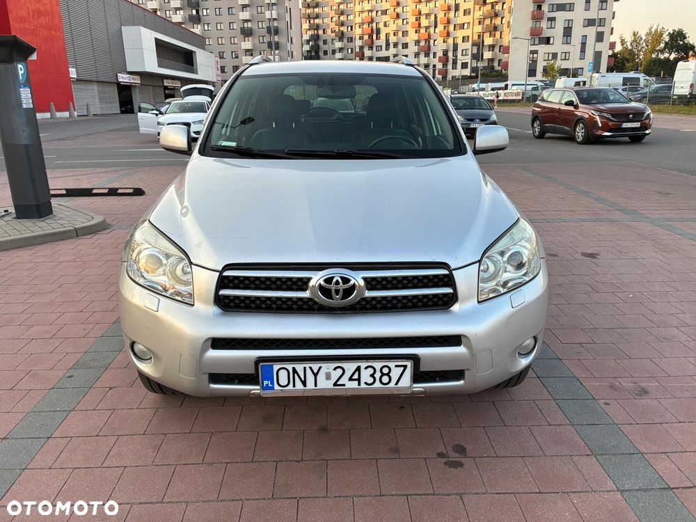 Toyota RAV4 2.2 D-4D Prestige - 11