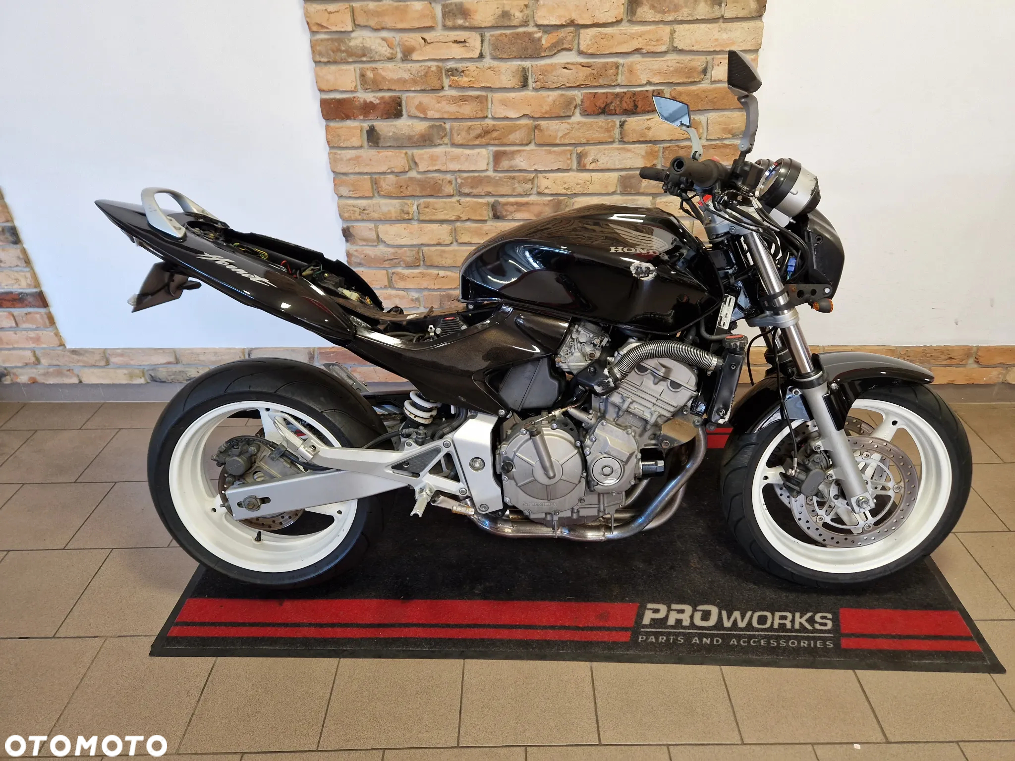 Honda Hornet - 11