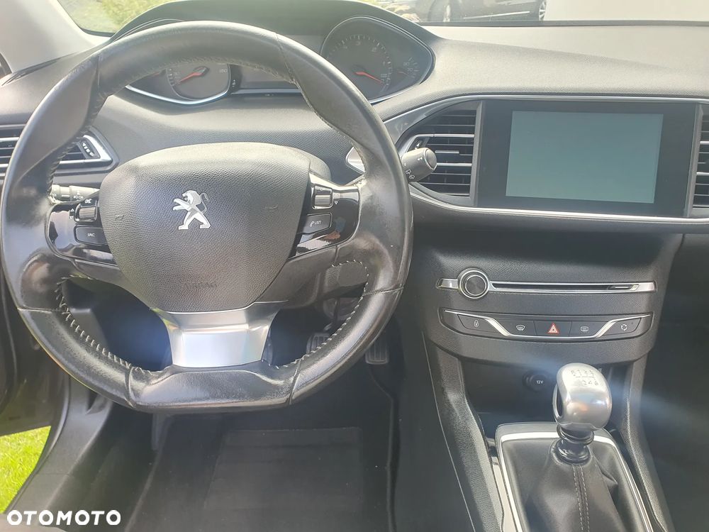 Peugeot 308 1.6 BlueHDi Allure S&S - 6