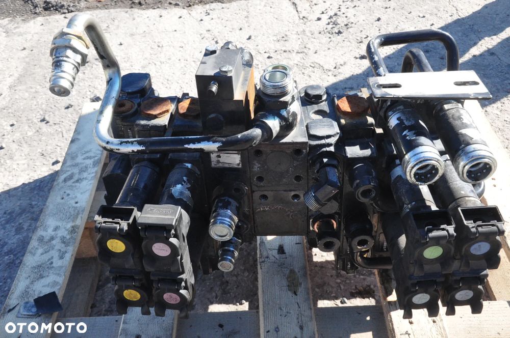 ROZDZIELACZ HYDRAULICZNY REXROTH NOWY !!! DEUTZ FAHR 6160 NR R917010231 - 3