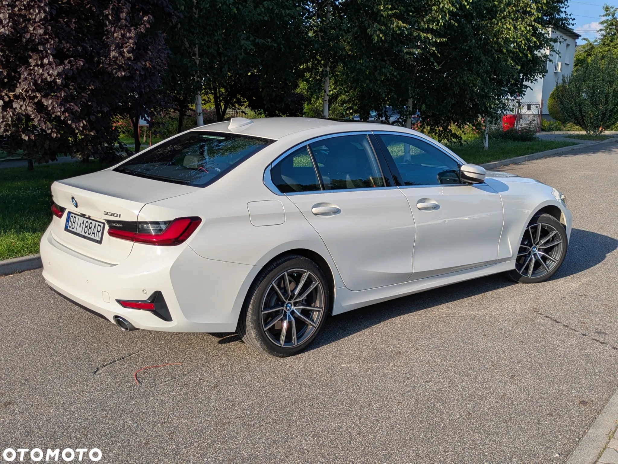 BMW Seria 3 330i Sport Line - 20