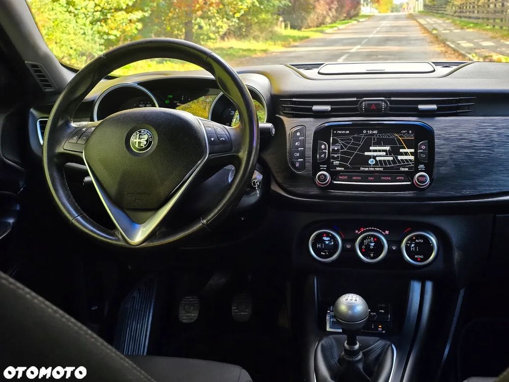 Alfa Romeo Giulietta 1.6 JTDM 16V Super - 16