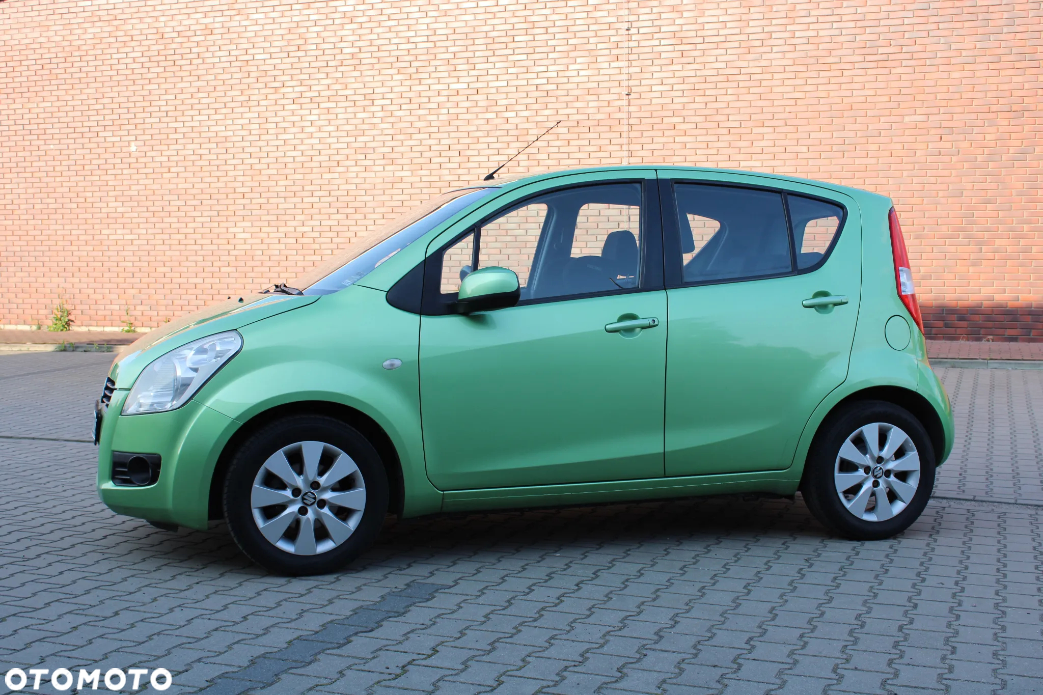 Suzuki Splash 1.0 Club - 11