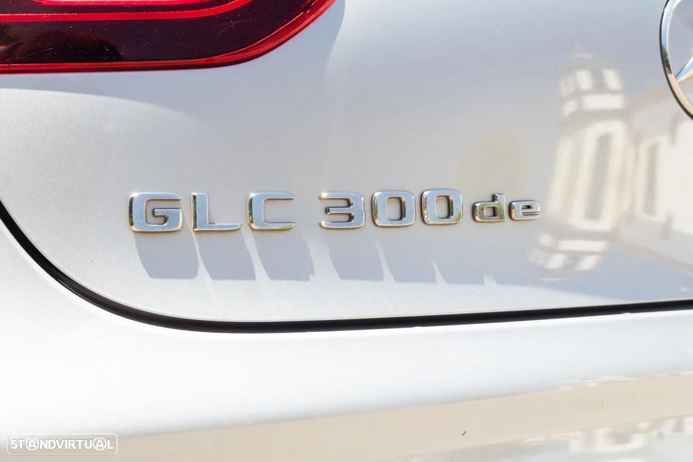 Mercedes-Benz GLC 300 e Coupe 4Matic - 52