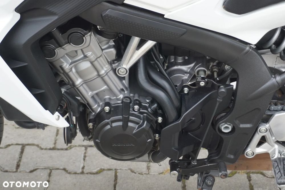 Honda CB - 15