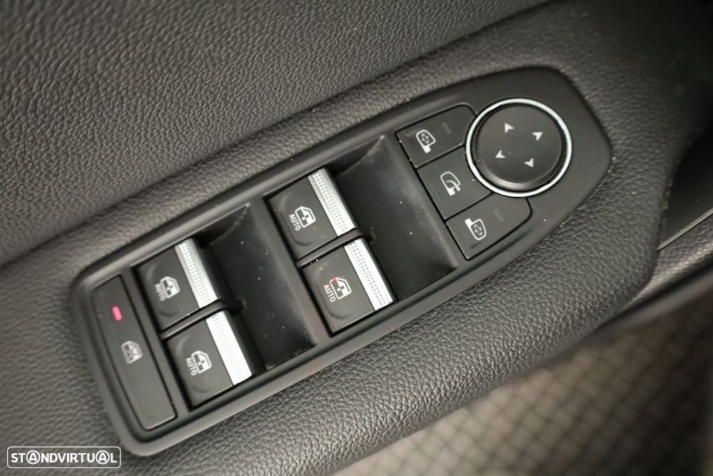 Renault Captur 1.0 TCe Techno Bi-Fuel - 22