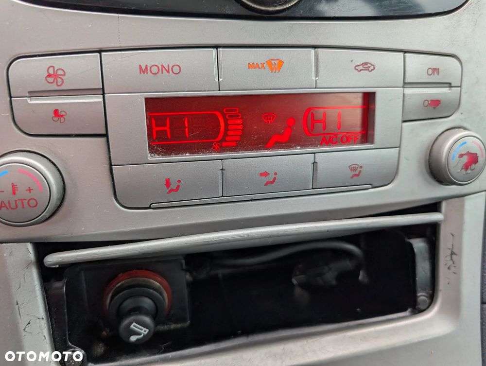 Ford S-Max 2.0 TDCi Trend - 9