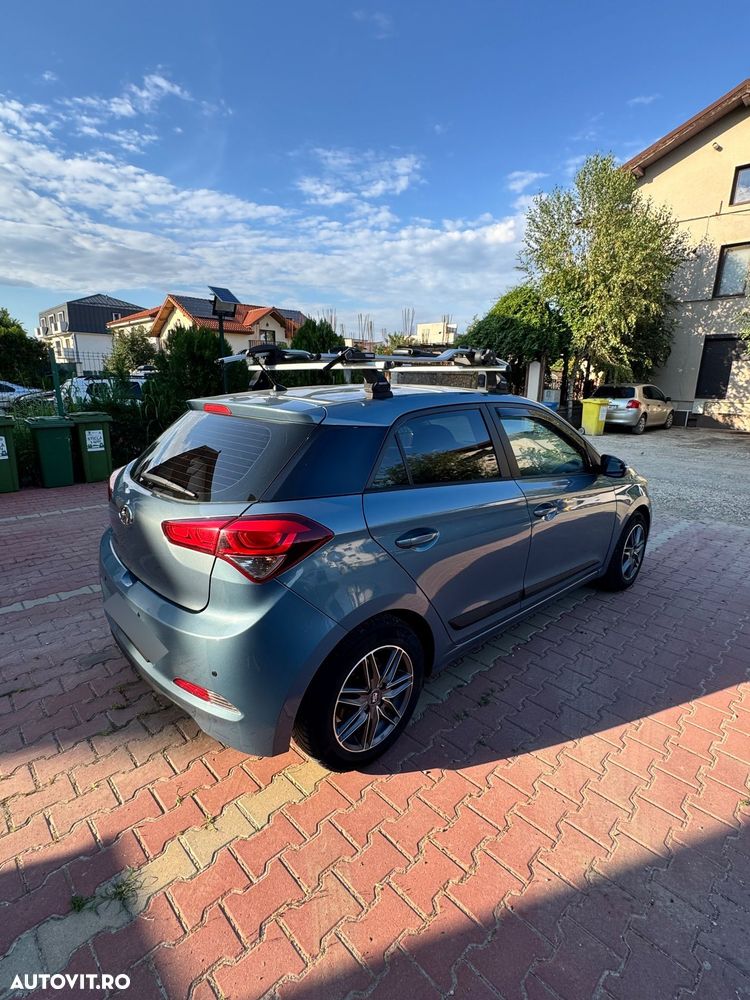 Hyundai i20 - 20