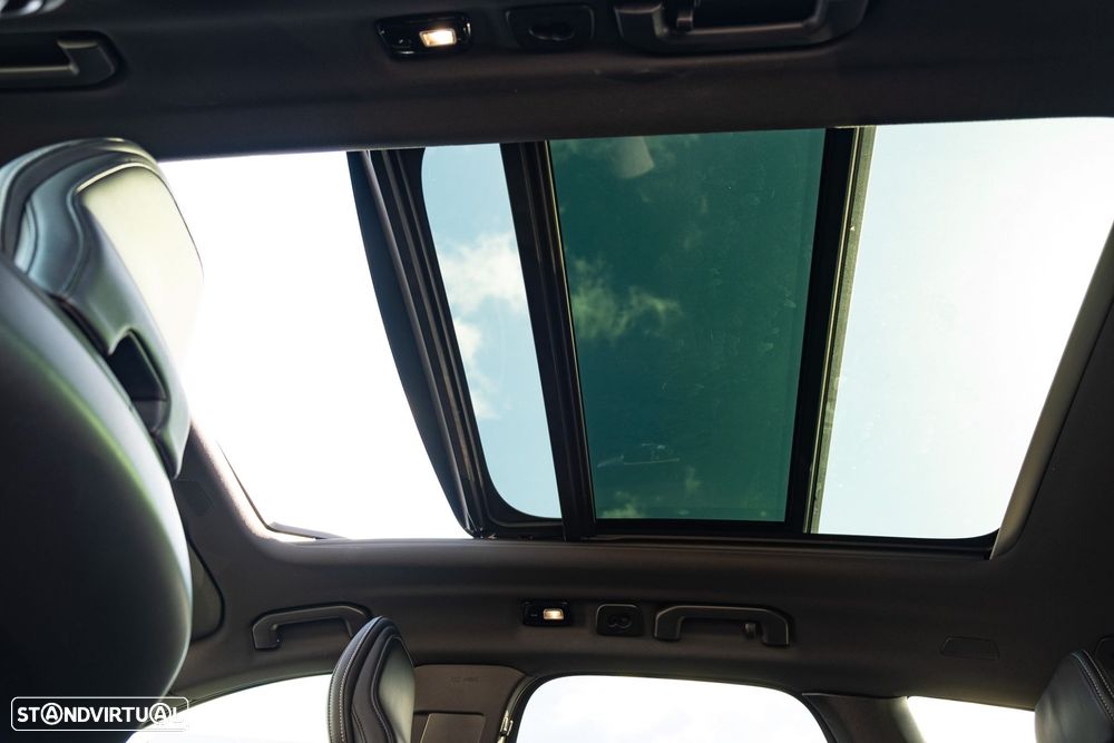 Volvo XC 60 2.0 T6 PHEV Inscription AWD - 43