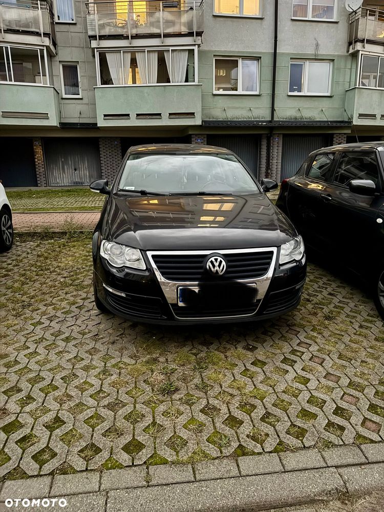 Volkswagen Passat 2.0 TDI Comfortline DSG - 2