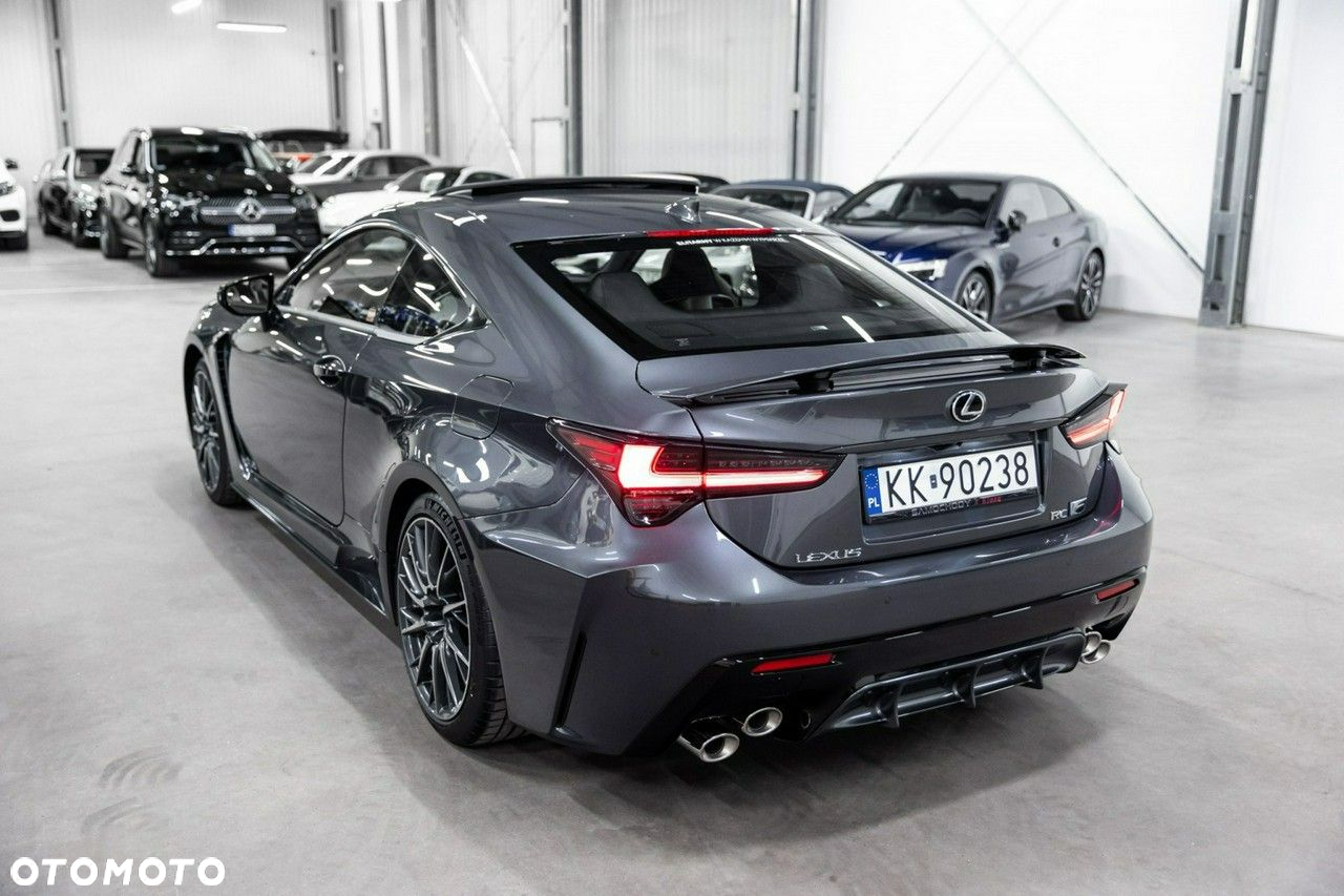 Lexus RC - 12