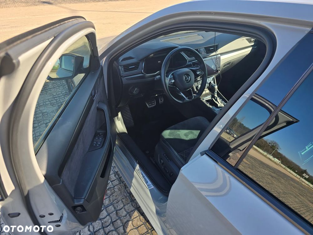 Skoda Superb 1.5 TSI Sportline DSG - 8