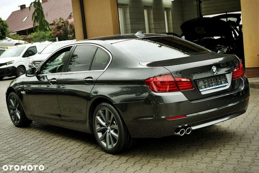 BMW Seria 5 525d - 3