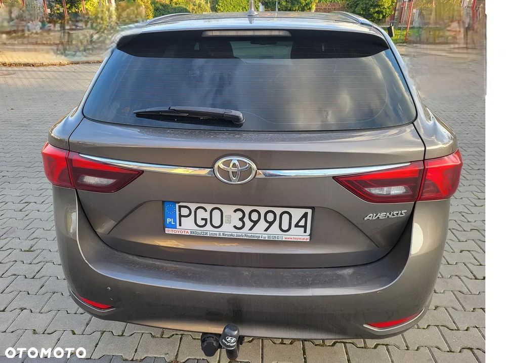 Toyota Avensis 1.8 Prestige MS - 3