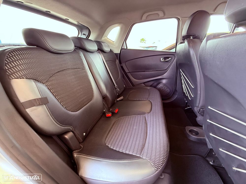 Renault Captur 1.2 TCe Exclusive EDC - 22