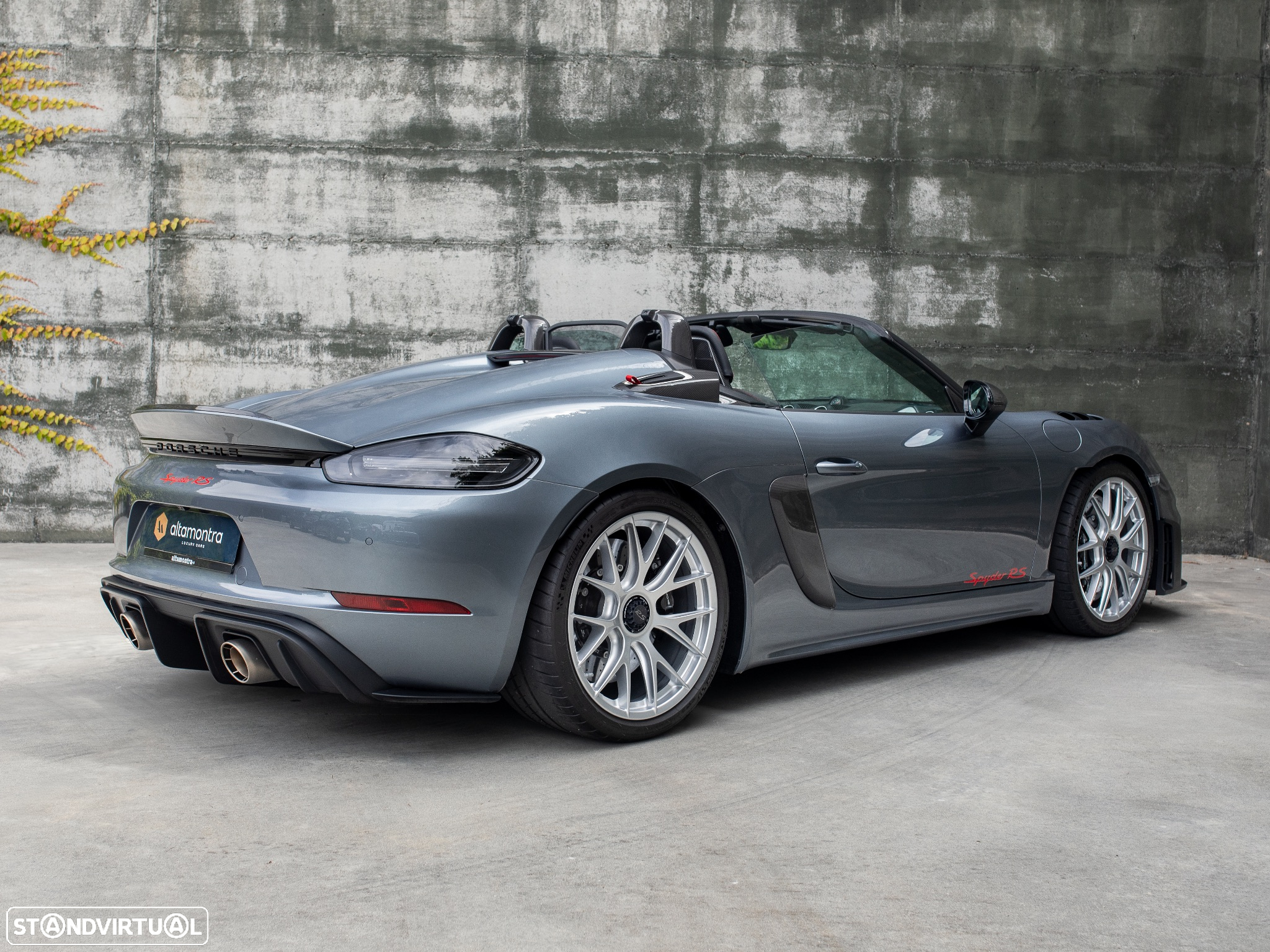 Porsche 718 Spyder RS - 18