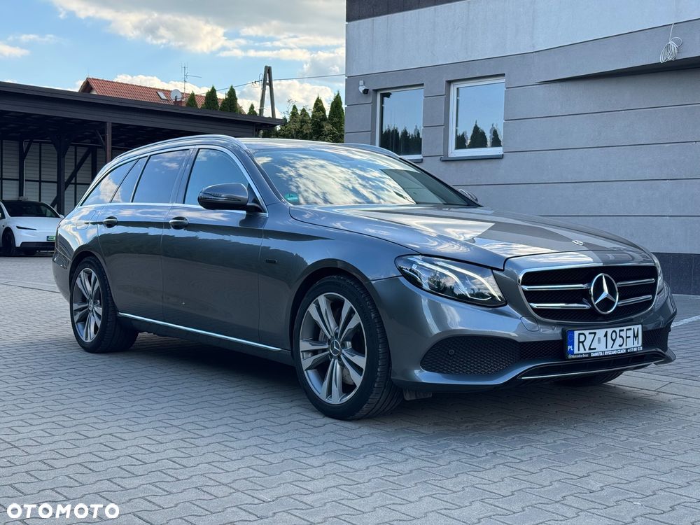 Mercedes-Benz Klasa E 300 de 9G-TRONIC Avantgarde - 19