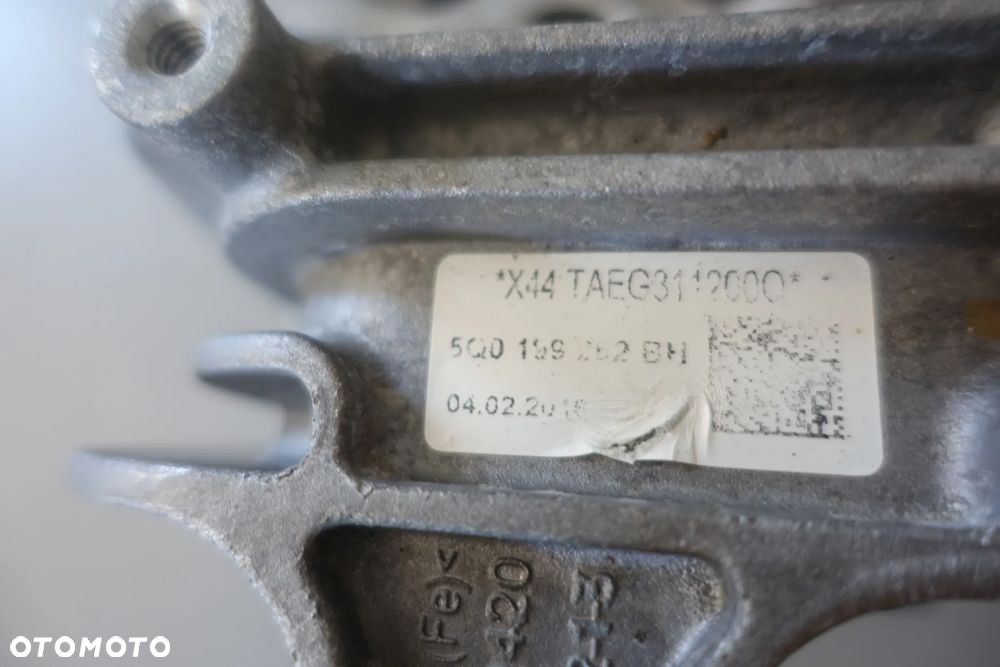 PODUSZKA SILNIKA SKRZYNI GOLF VII 1.6 TDI 16r. - 4