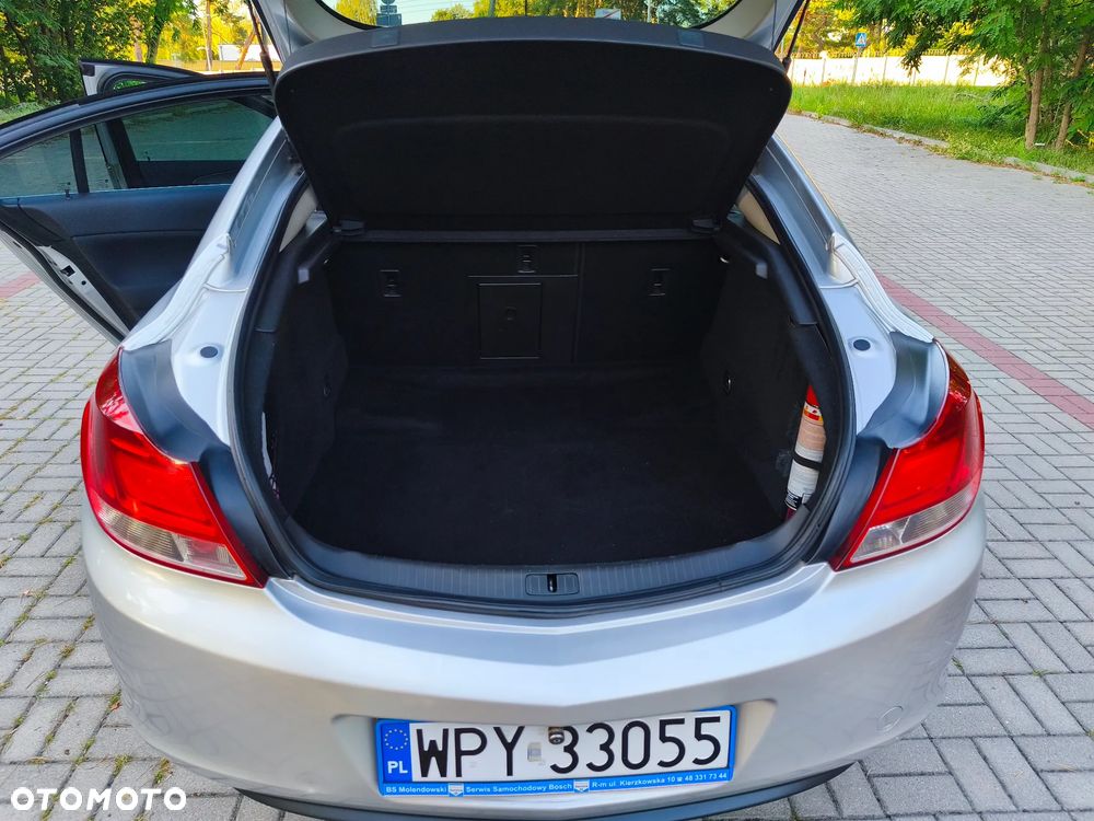 Opel Insignia 2.0 CDTI - 12