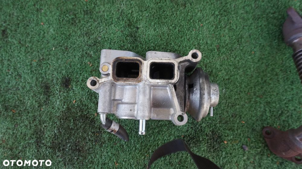 Mitsubishi Pajero IV 3.2 DID 5D Long podcisnieniowy zawor EGR 1582A241 K5T74092 - 5
