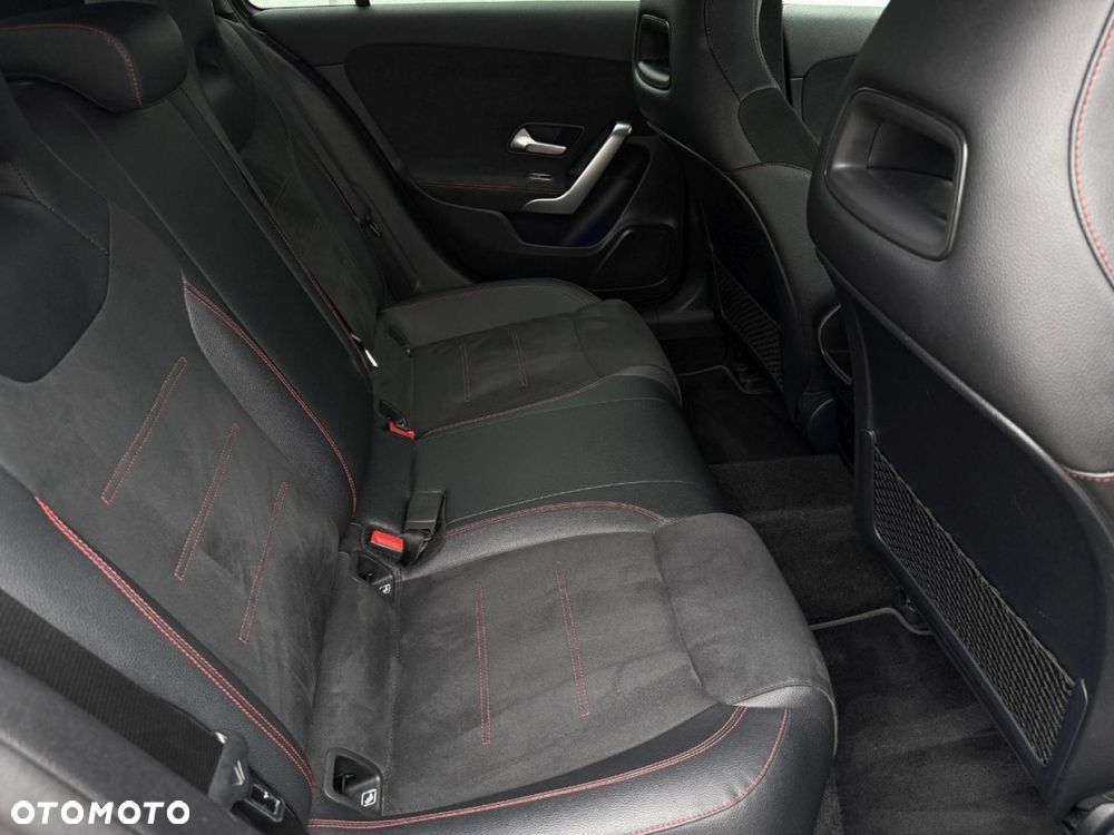 Mercedes-Benz Klasa A 200 AMG Line 7G-DCT - 34
