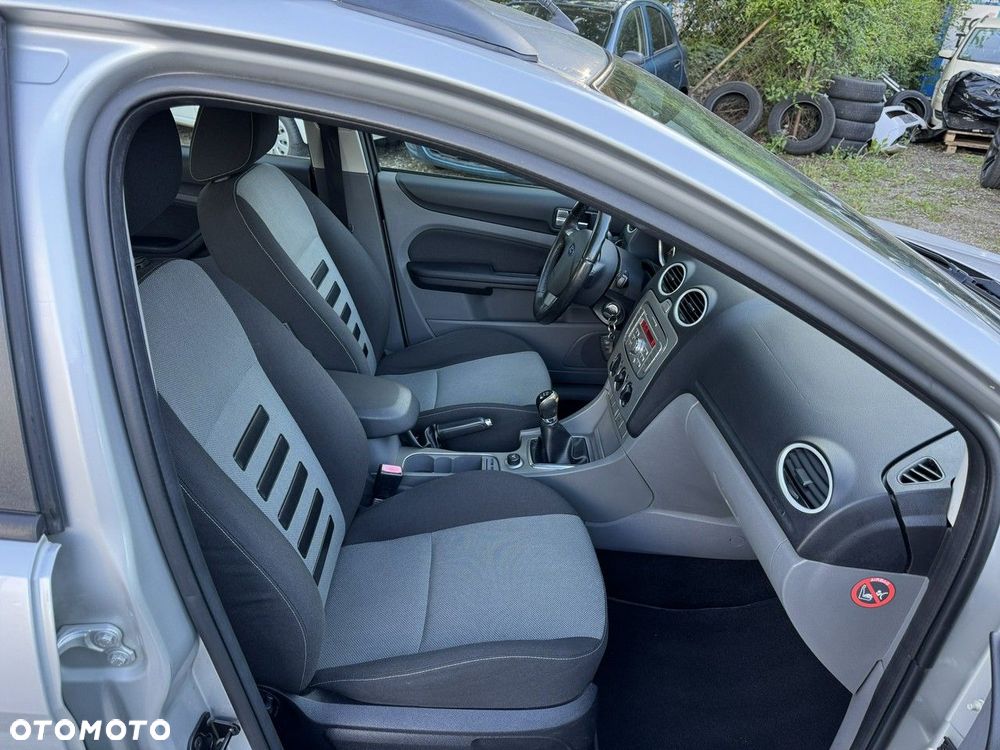 Ford Focus - 12