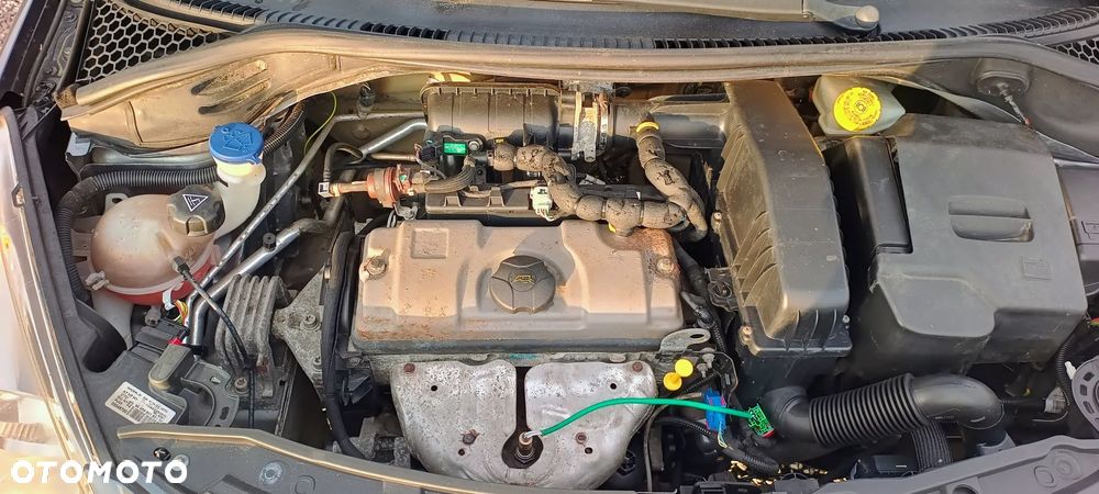Peugeot 207 1.4 U Move - 21
