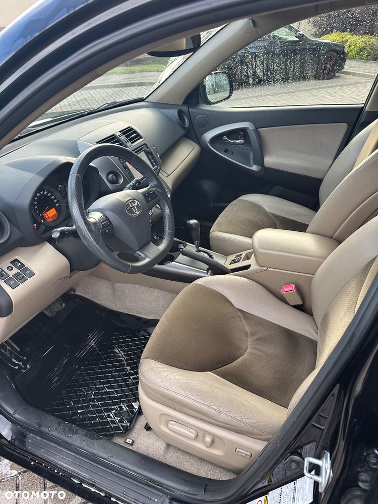 Toyota RAV4 2.0 VVT-i Premium MS - 11