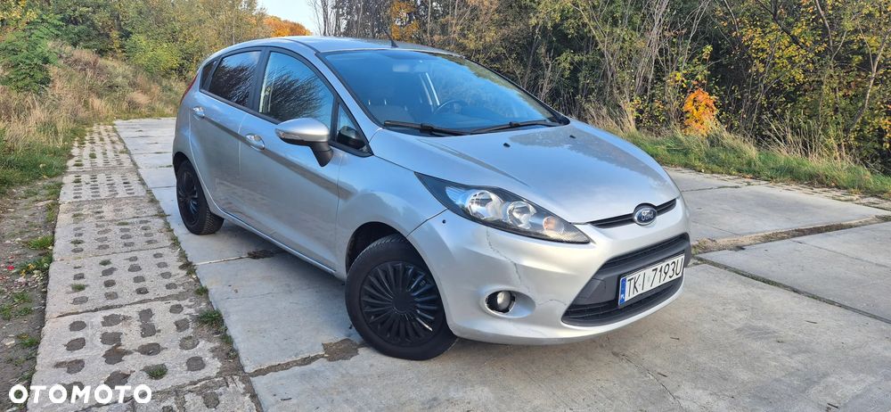 Ford Fiesta 2011 photo 3