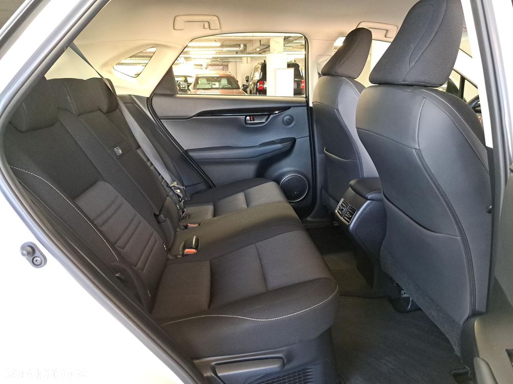 Lexus NX 300h Elegance AWD - 14