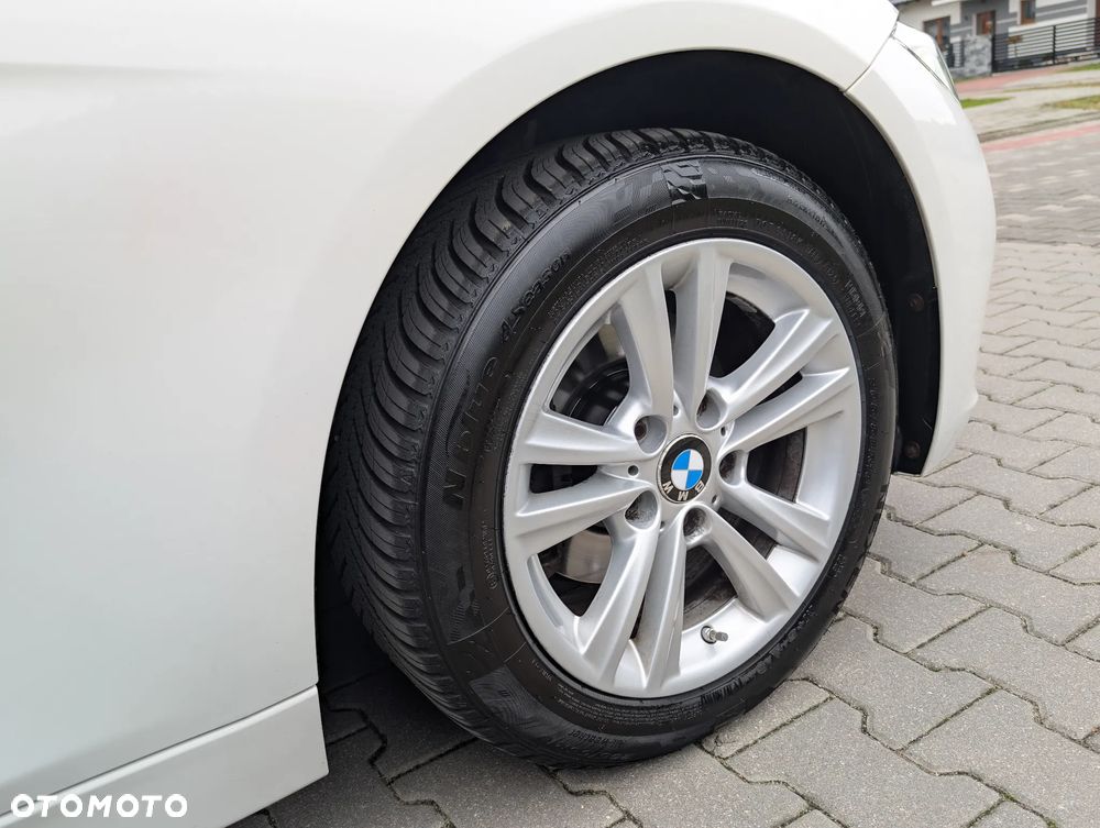 BMW Seria 3 - 35