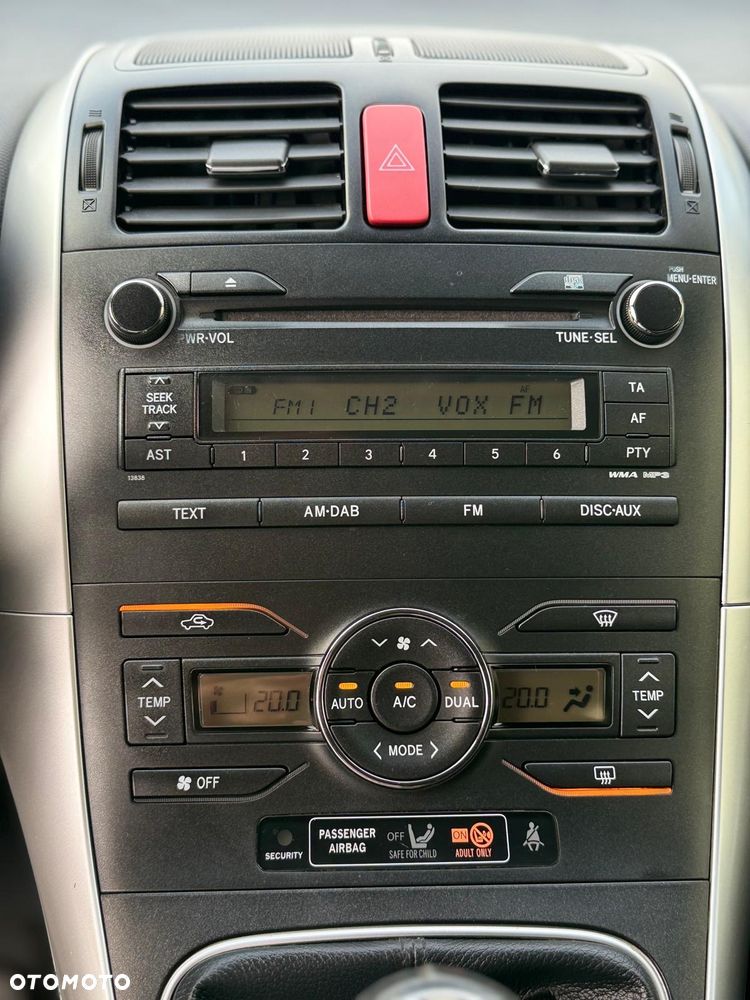 Toyota Auris 1.6 Dynamic - 6