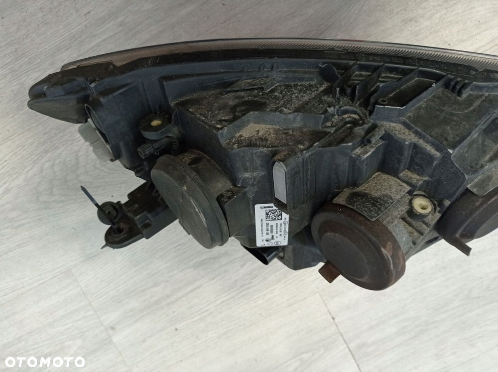 VW TRANSPORTER T5 LAMPA PRZEDNIA LEWA EU - 6