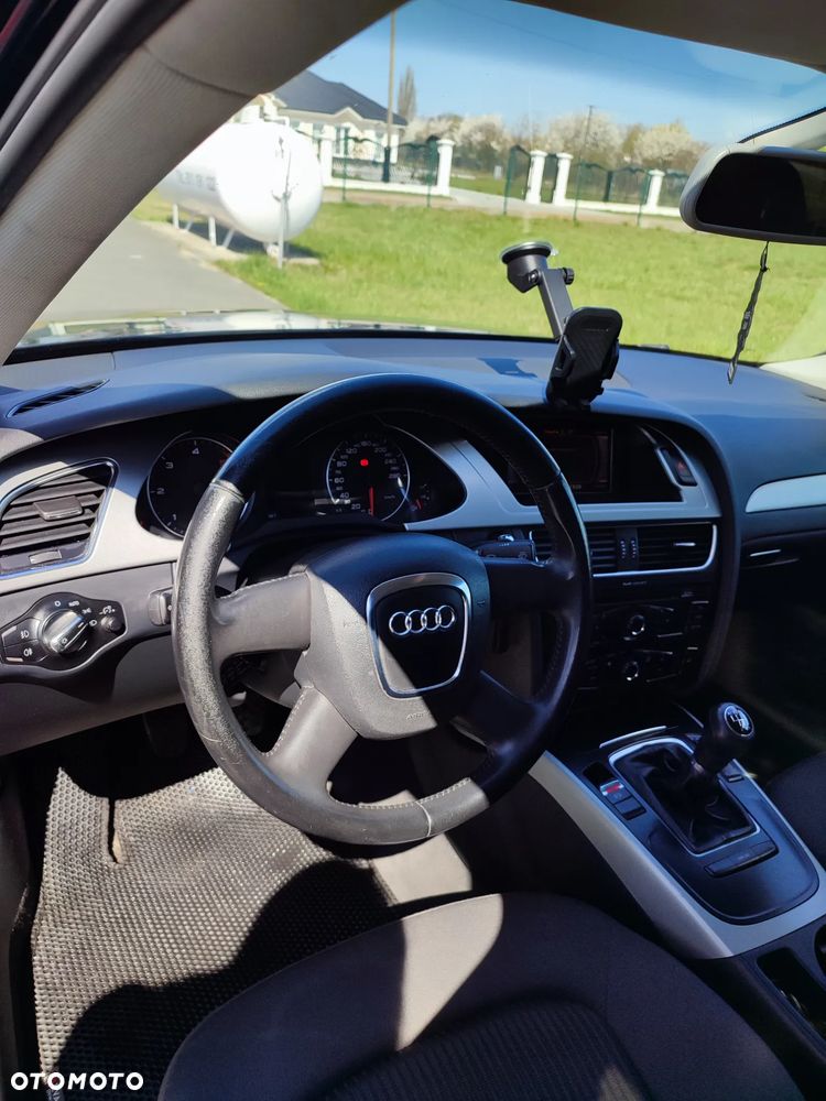 Audi A4 Limousine 2.0 TDI DPF Attraction - 30