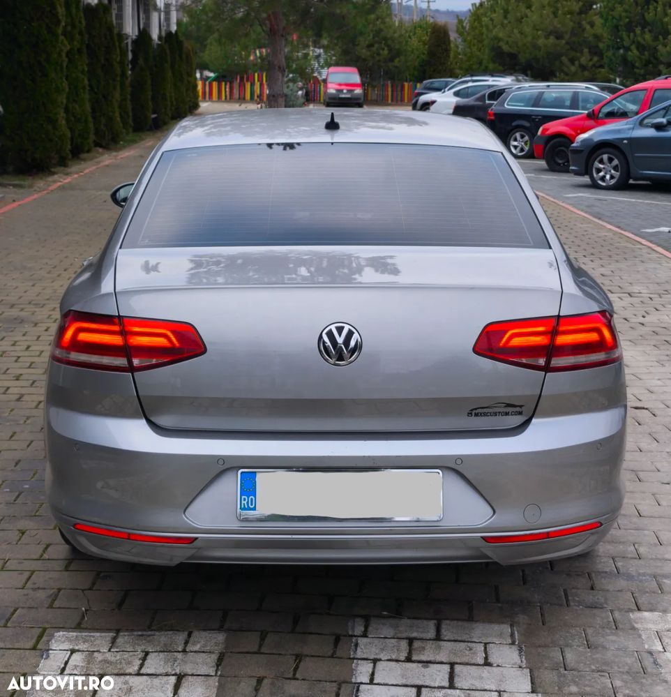 Volkswagen Passat 1.6 TDI (BlueMotion Technology) Comfortline - 12